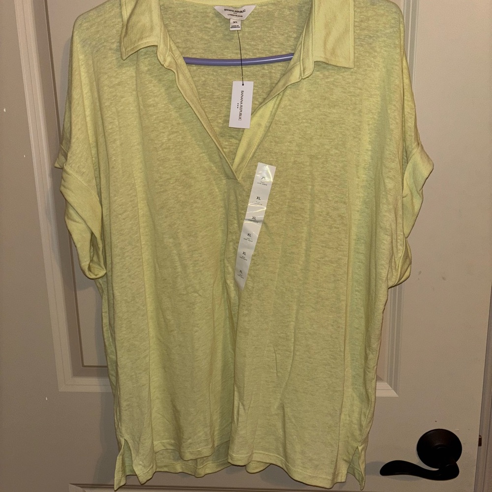 Banana Republic Light Yellow Johnny Collar Shirt